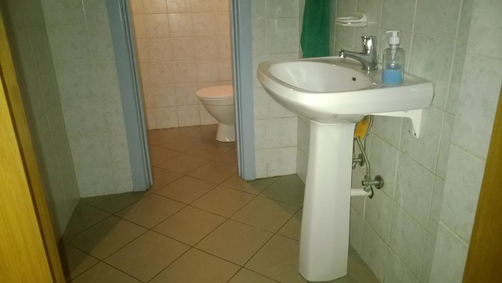 Dome Pearl Hostel Рига Экстерьер фото