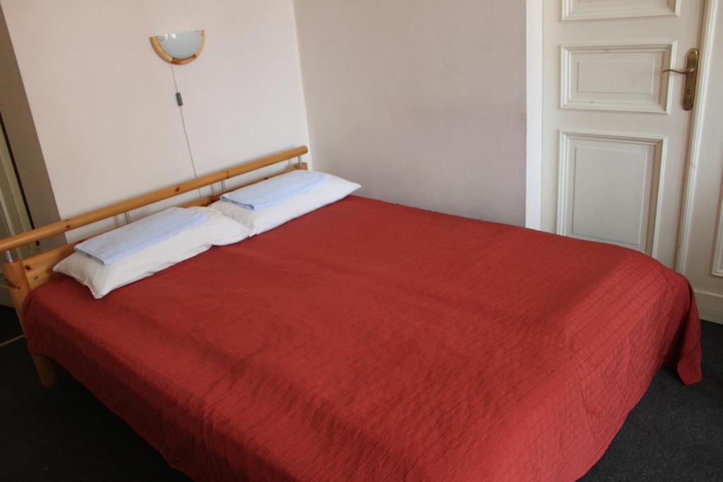 Dome Pearl Hostel Рига Номер фото